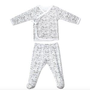 Joy Street Kids San Francisco Baby Layette Set (3-6 Months, NWT)